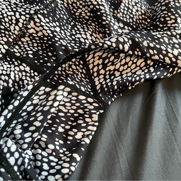 Zyia size 12,  5/8ths leggings - Picture 2 of 6